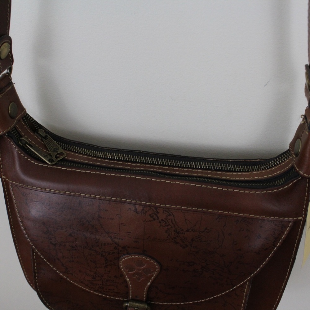 Patricia Nash Map Print Bettola Crossbody Hobo Bag - Picture 5 of 8